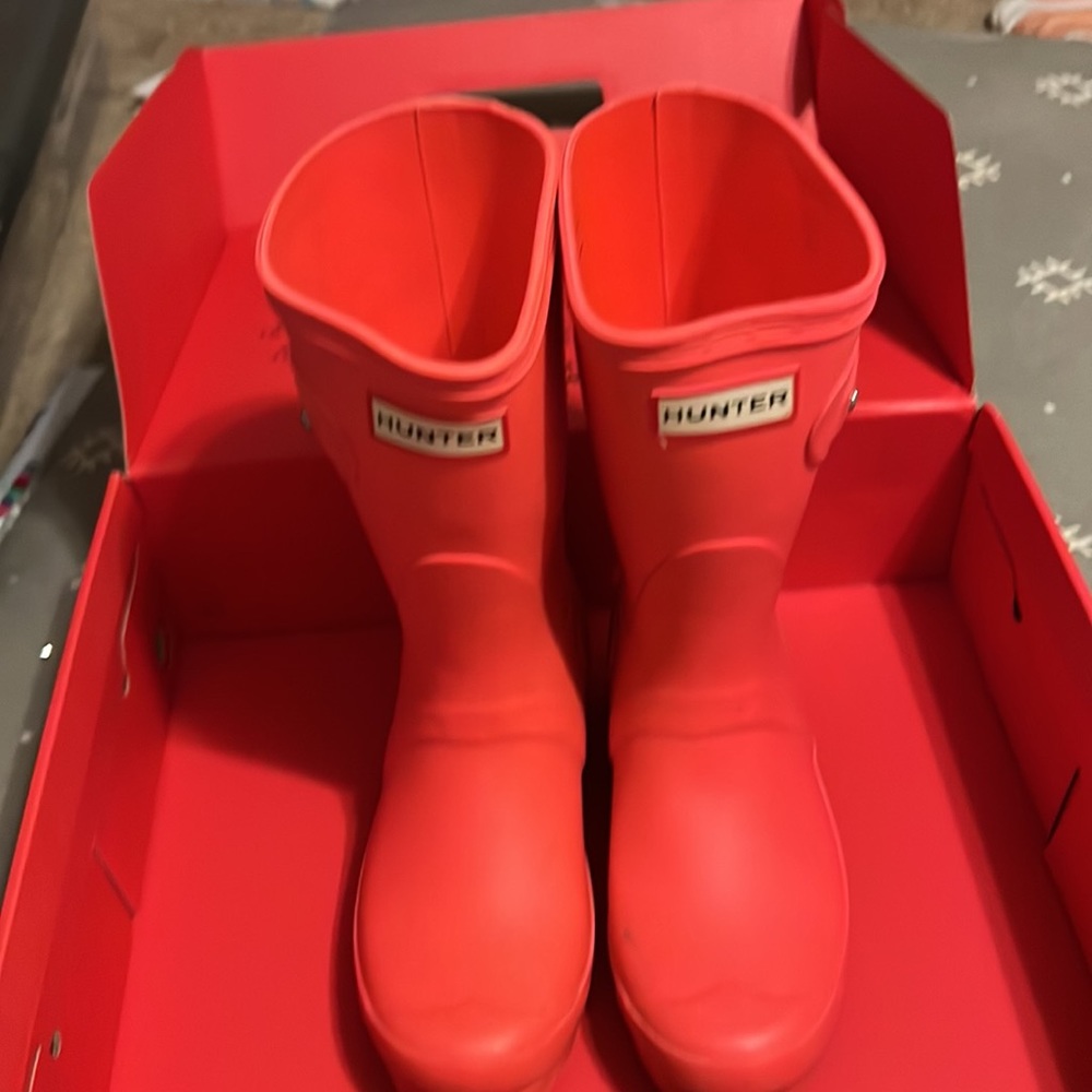 Woman’s Hunter original short Rain Boots size US 5